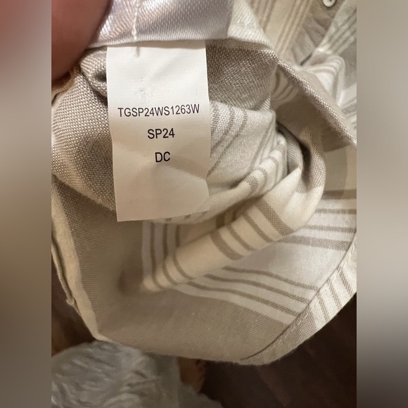 Threadgrit Button down top Tan & Cream stripe Size Small - Picture 2 of 7
